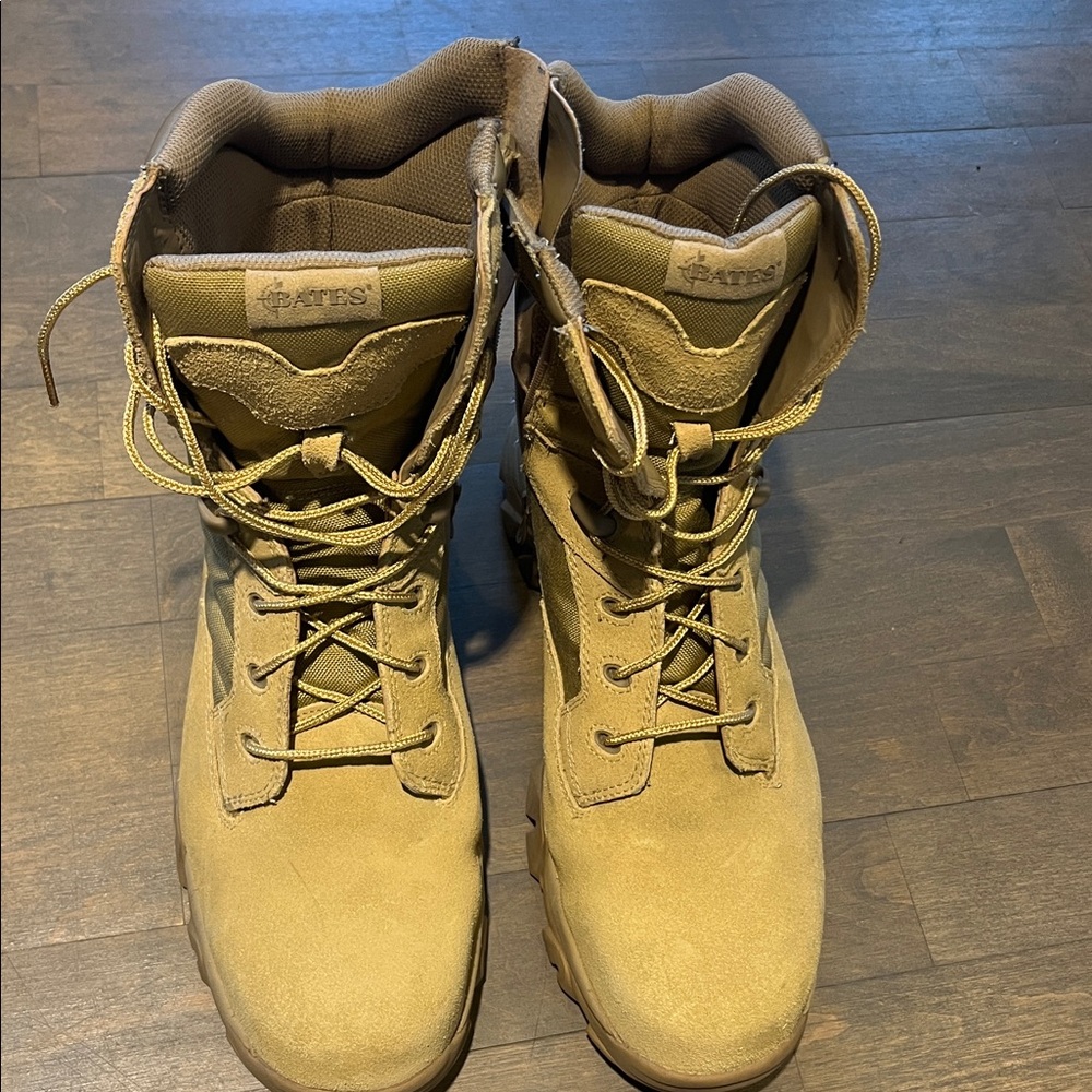 Bates Mens side zip Tactical Boots NWOT